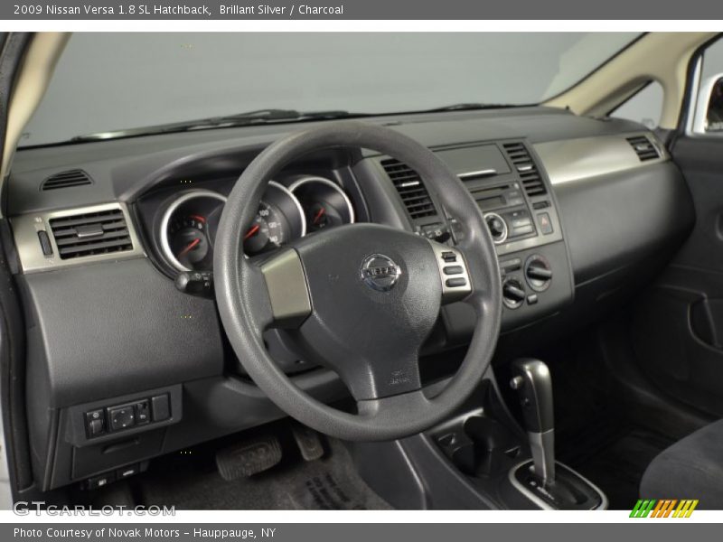 Brillant Silver / Charcoal 2009 Nissan Versa 1.8 SL Hatchback