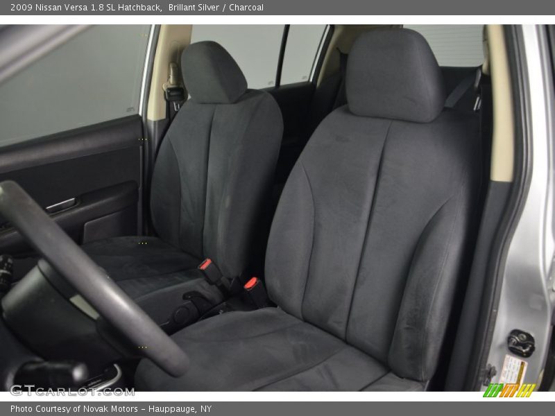 Brillant Silver / Charcoal 2009 Nissan Versa 1.8 SL Hatchback