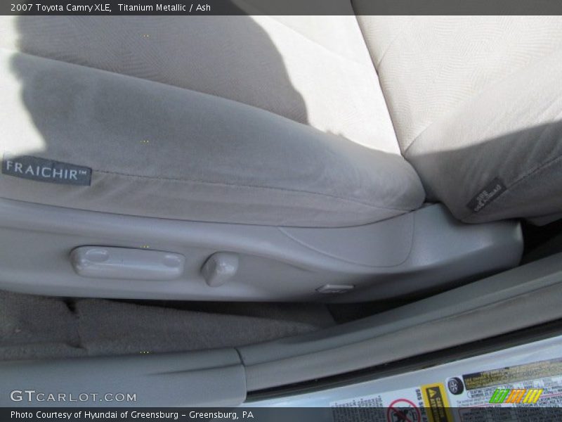 Titanium Metallic / Ash 2007 Toyota Camry XLE