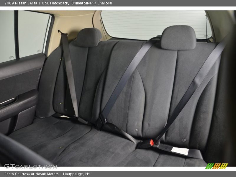 Brillant Silver / Charcoal 2009 Nissan Versa 1.8 SL Hatchback