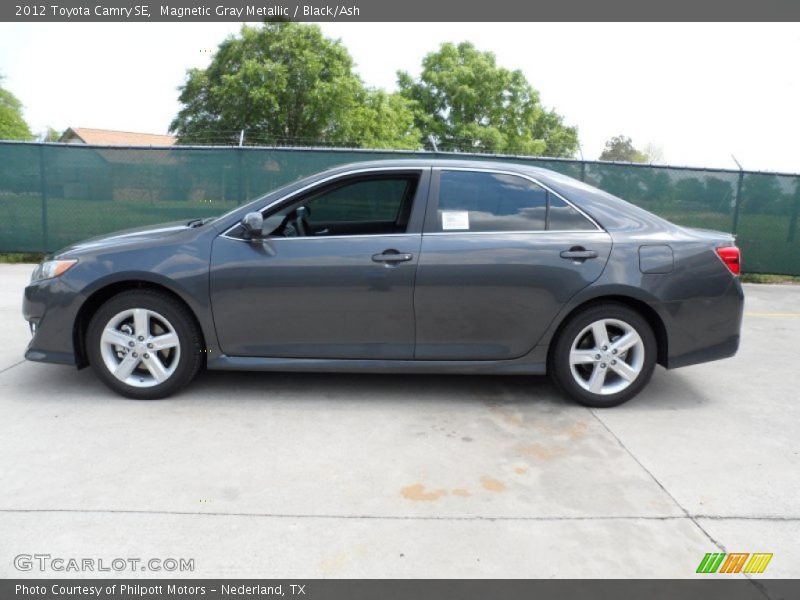 Magnetic Gray Metallic / Black/Ash 2012 Toyota Camry SE