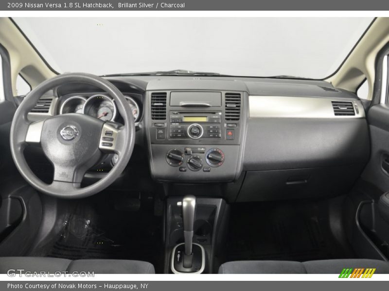 Brillant Silver / Charcoal 2009 Nissan Versa 1.8 SL Hatchback