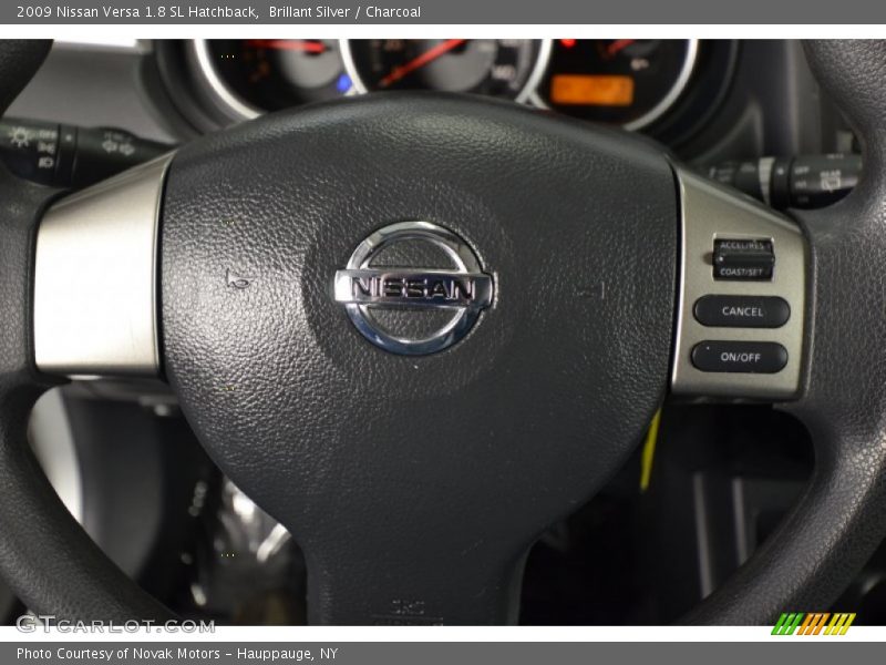 Brillant Silver / Charcoal 2009 Nissan Versa 1.8 SL Hatchback