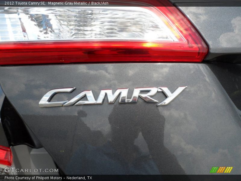 Magnetic Gray Metallic / Black/Ash 2012 Toyota Camry SE