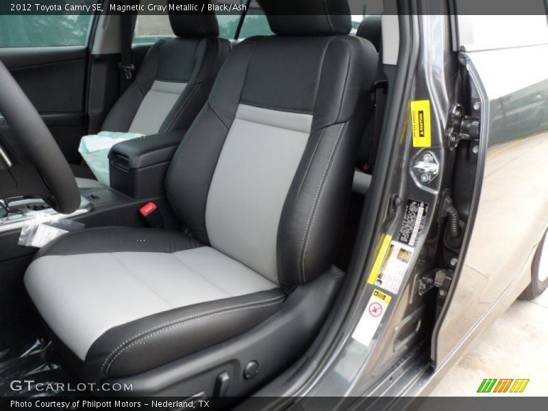 Magnetic Gray Metallic / Black/Ash 2012 Toyota Camry SE