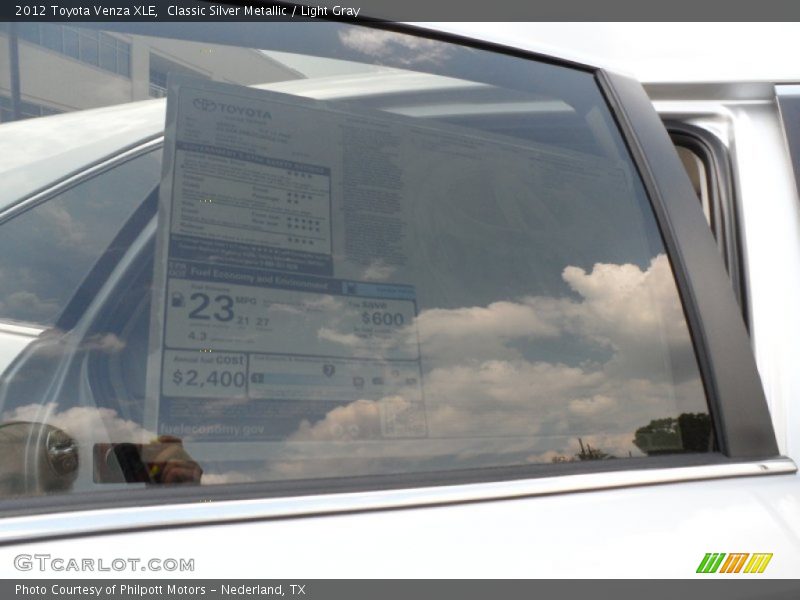 Classic Silver Metallic / Light Gray 2012 Toyota Venza XLE