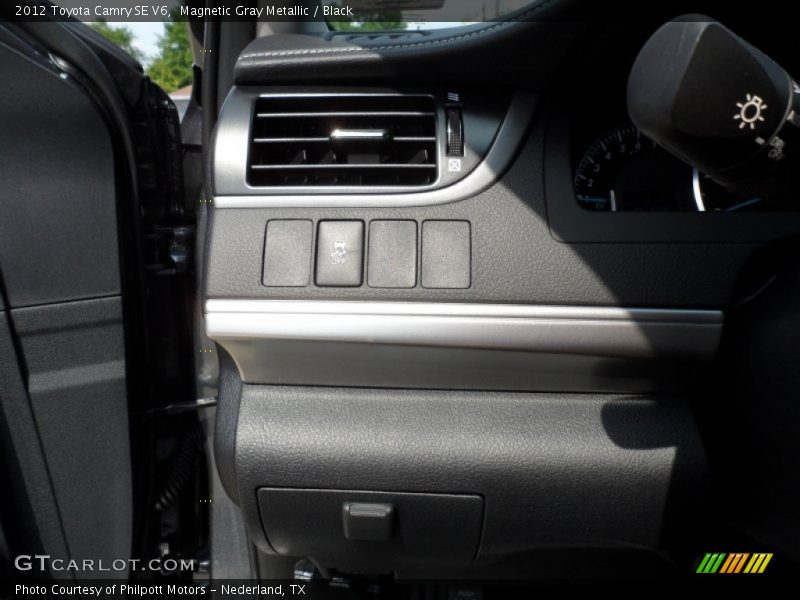 Magnetic Gray Metallic / Black 2012 Toyota Camry SE V6