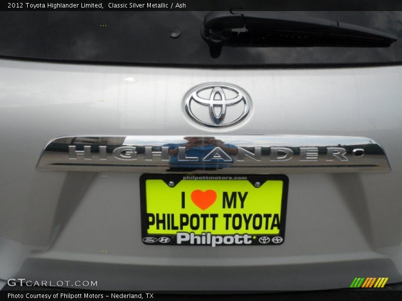 Classic Silver Metallic / Ash 2012 Toyota Highlander Limited
