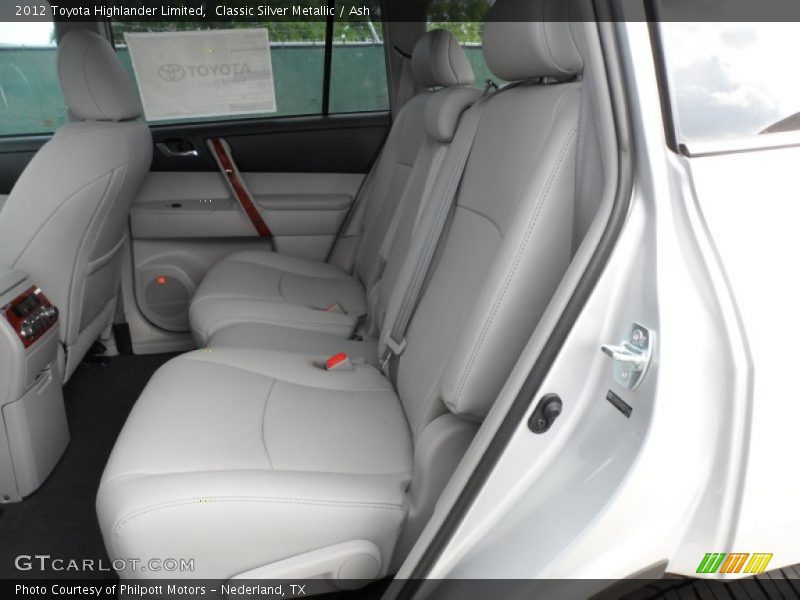 Classic Silver Metallic / Ash 2012 Toyota Highlander Limited
