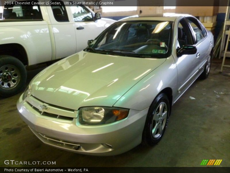 Ultra Silver Metallic / Graphite 2004 Chevrolet Cavalier LS Sedan