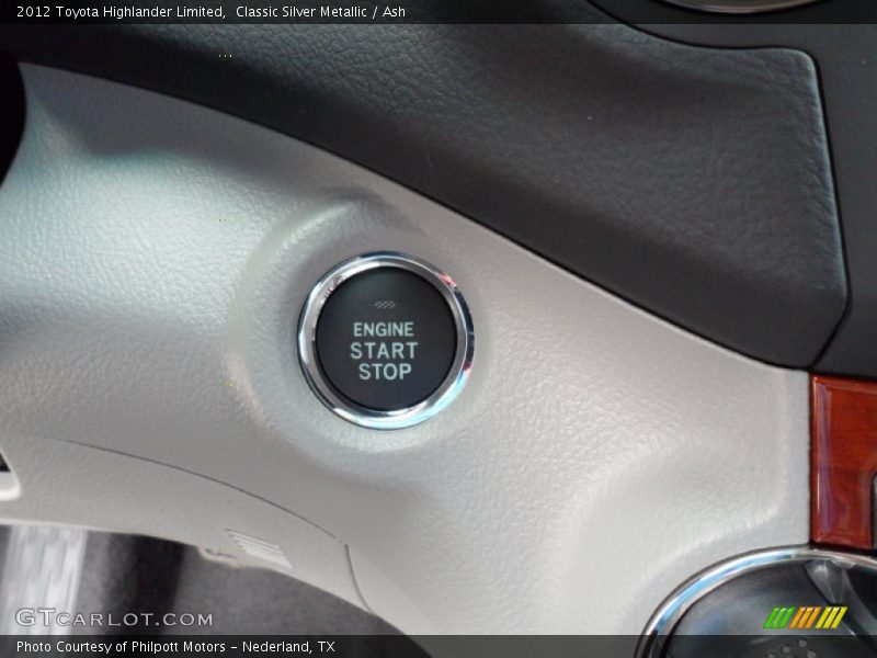 Classic Silver Metallic / Ash 2012 Toyota Highlander Limited