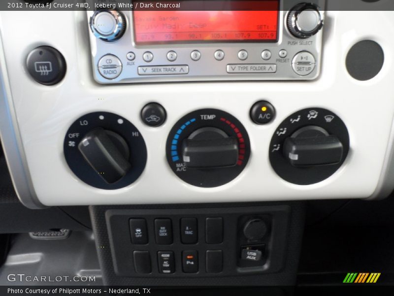 Iceberg White / Dark Charcoal 2012 Toyota FJ Cruiser 4WD