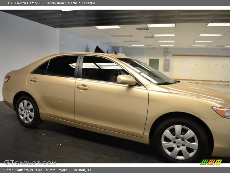 Sandy Beach Metallic / Bisque 2010 Toyota Camry LE