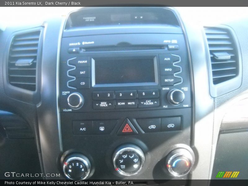Dark Cherry / Black 2011 Kia Sorento LX