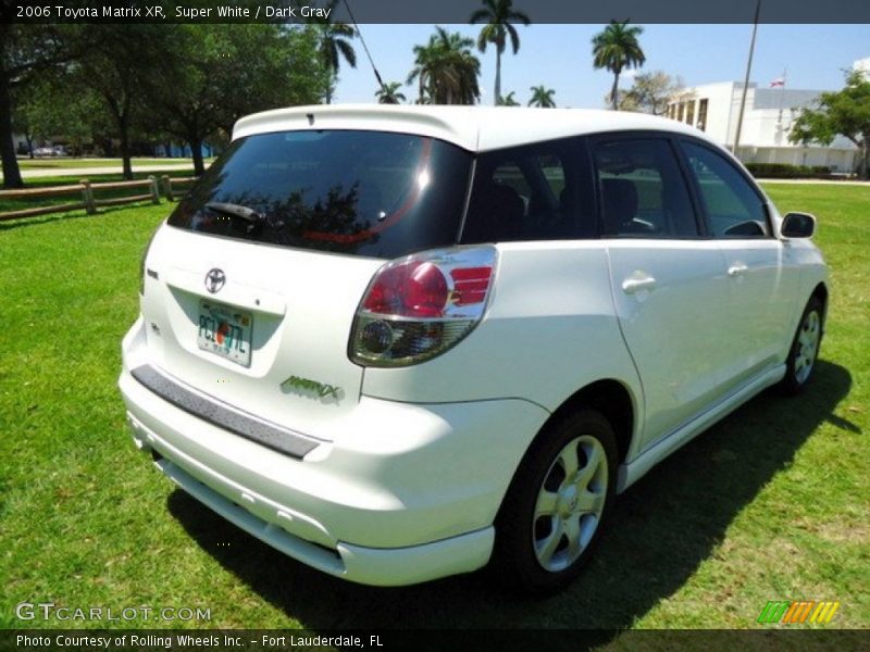 Super White / Dark Gray 2006 Toyota Matrix XR