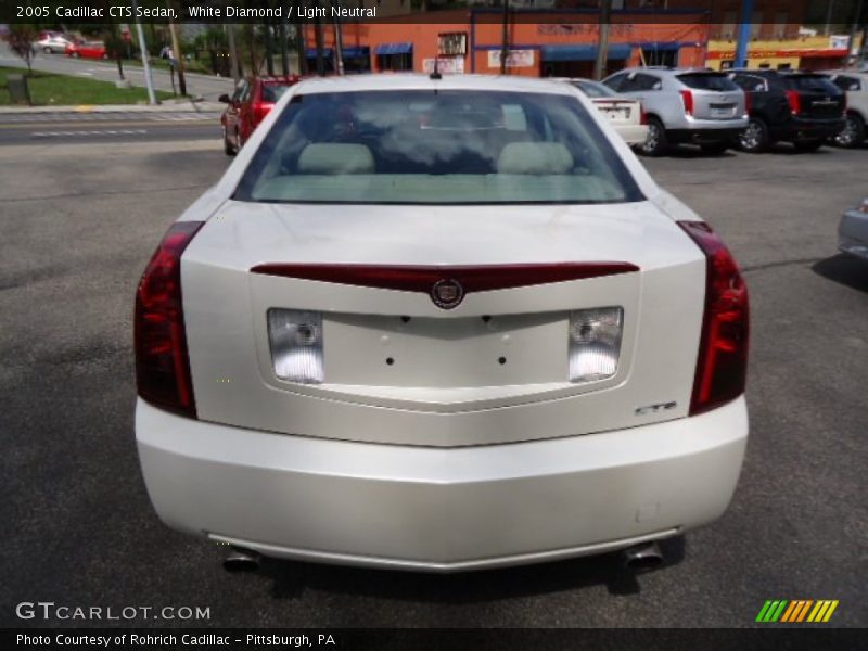 White Diamond / Light Neutral 2005 Cadillac CTS Sedan