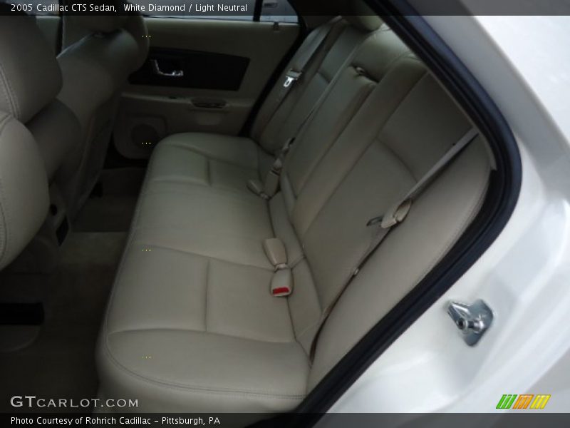 White Diamond / Light Neutral 2005 Cadillac CTS Sedan