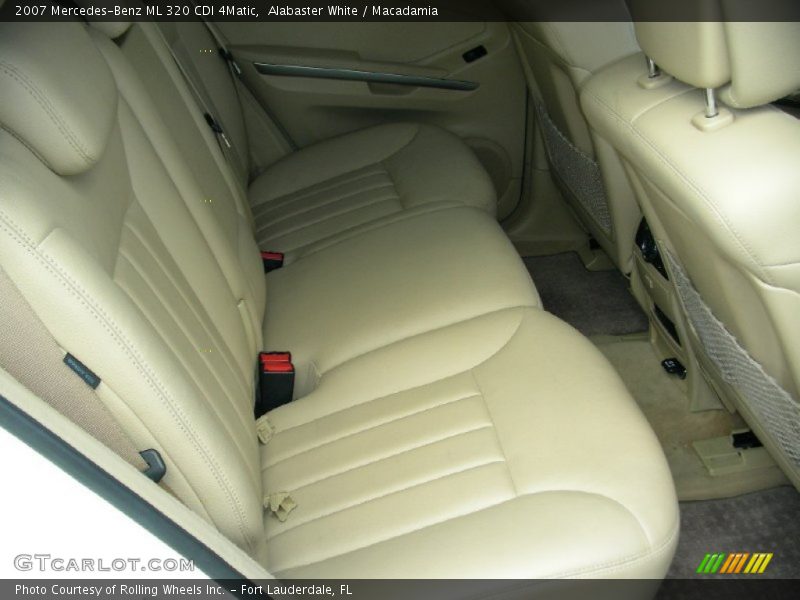 Alabaster White / Macadamia 2007 Mercedes-Benz ML 320 CDI 4Matic