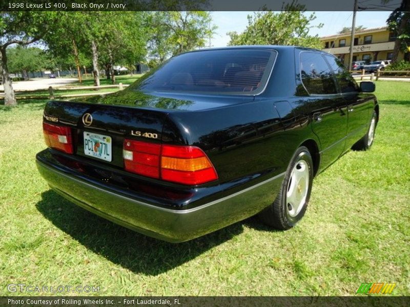 Black Onyx / Ivory 1998 Lexus LS 400