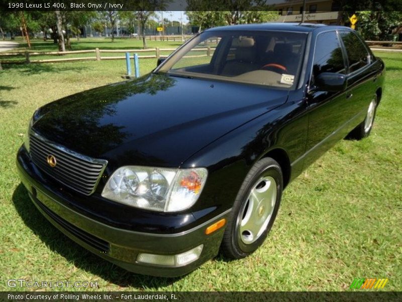 Black Onyx / Ivory 1998 Lexus LS 400