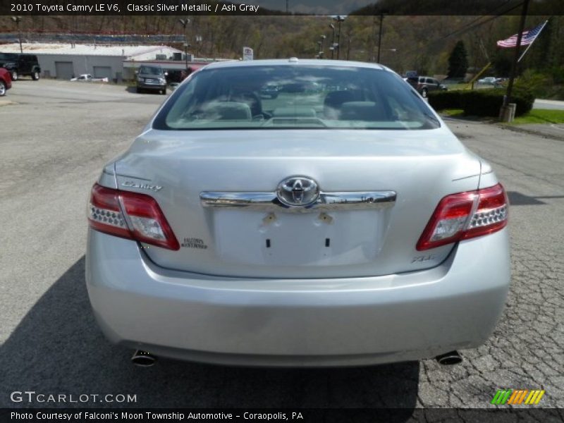 Classic Silver Metallic / Ash Gray 2010 Toyota Camry LE V6