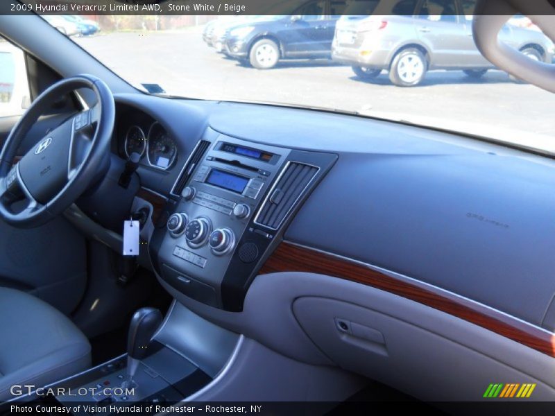 Dashboard of 2009 Veracruz Limited AWD