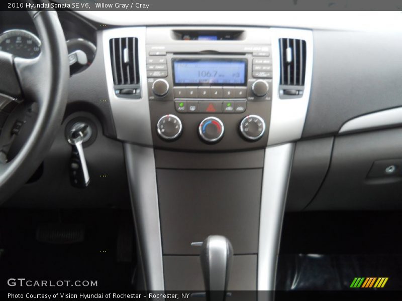 Willow Gray / Gray 2010 Hyundai Sonata SE V6