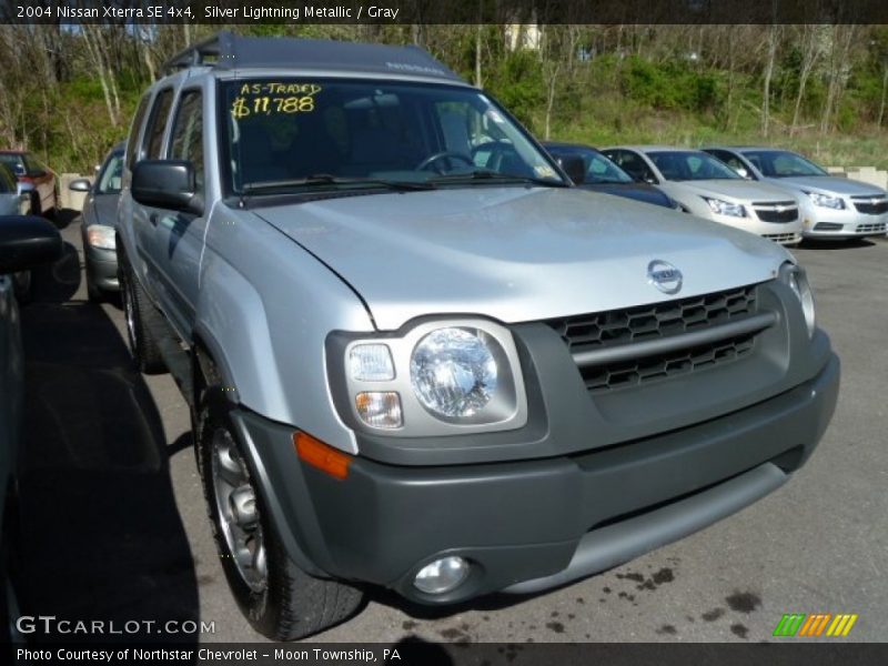 Silver Lightning Metallic / Gray 2004 Nissan Xterra SE 4x4