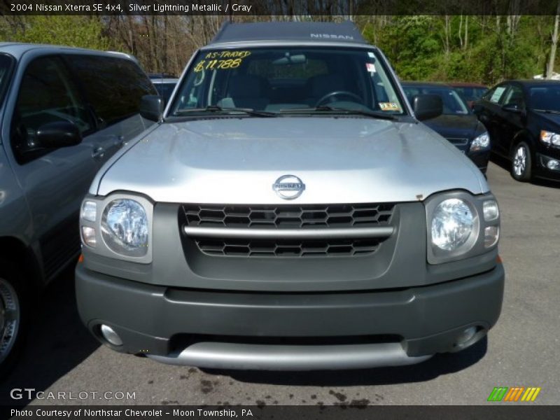 Silver Lightning Metallic / Gray 2004 Nissan Xterra SE 4x4