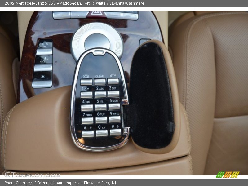 Arctic White / Savanna/Cashmere 2009 Mercedes-Benz S 550 4Matic Sedan
