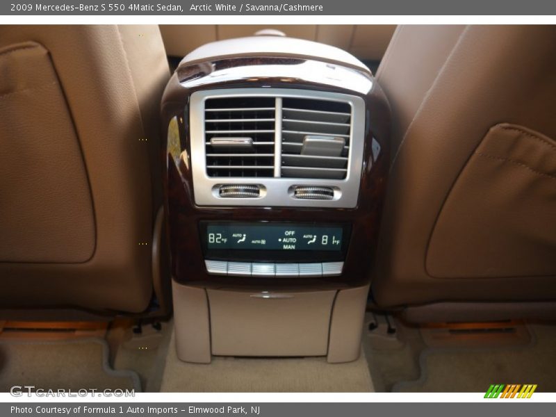 Arctic White / Savanna/Cashmere 2009 Mercedes-Benz S 550 4Matic Sedan
