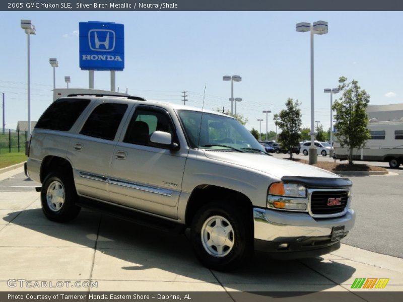 Silver Birch Metallic / Neutral/Shale 2005 GMC Yukon SLE