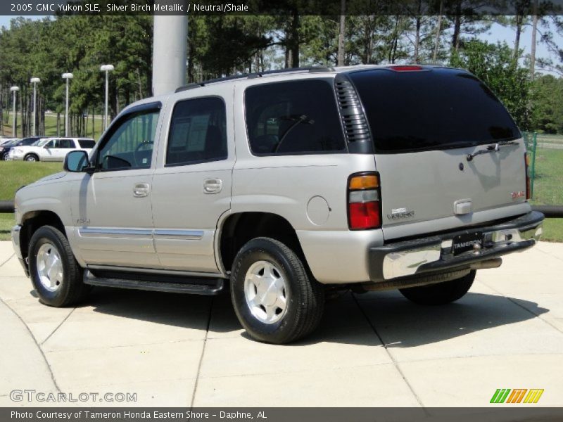 Silver Birch Metallic / Neutral/Shale 2005 GMC Yukon SLE