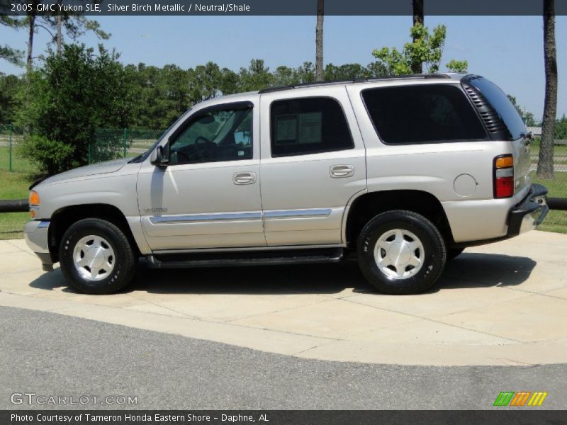 Silver Birch Metallic / Neutral/Shale 2005 GMC Yukon SLE