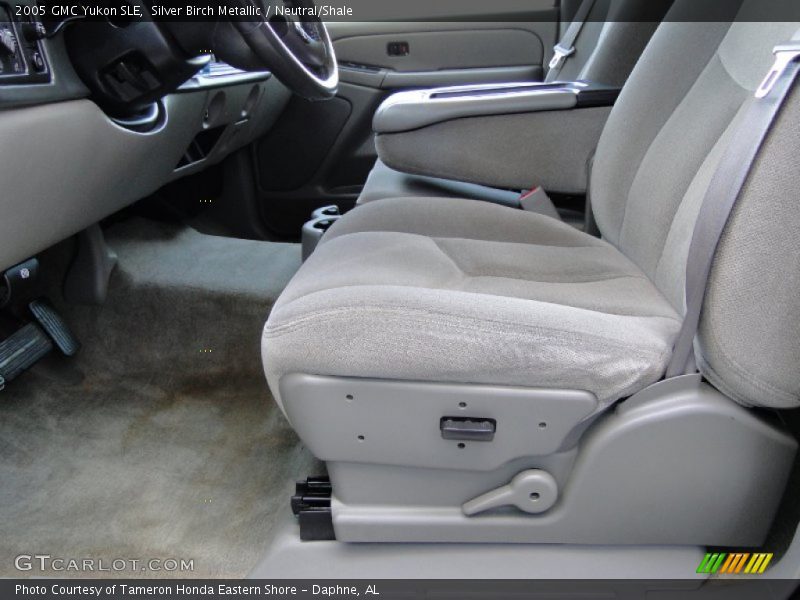 Silver Birch Metallic / Neutral/Shale 2005 GMC Yukon SLE