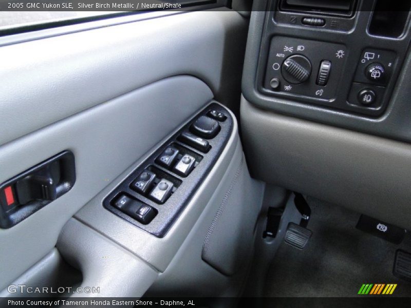 Silver Birch Metallic / Neutral/Shale 2005 GMC Yukon SLE