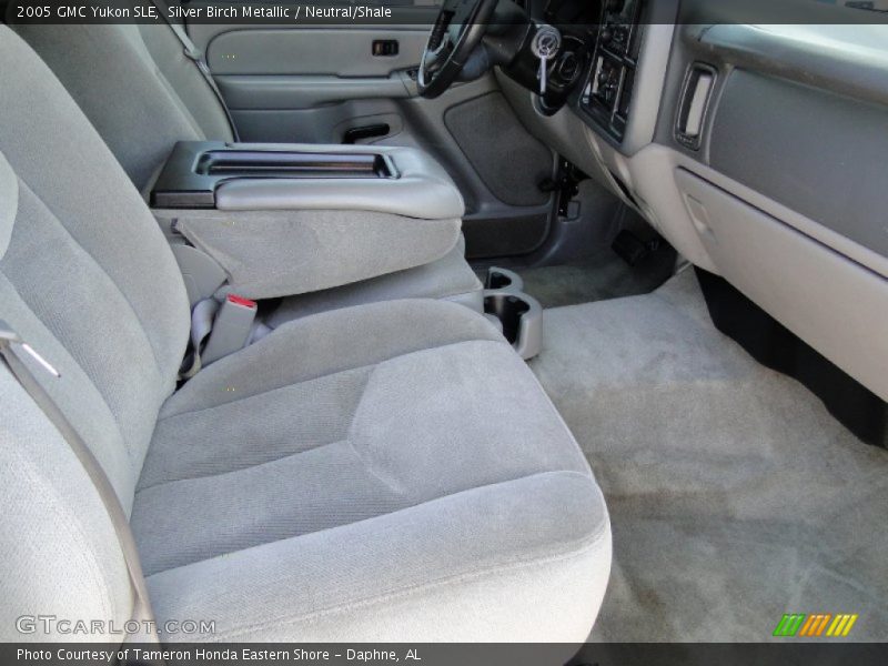 Silver Birch Metallic / Neutral/Shale 2005 GMC Yukon SLE