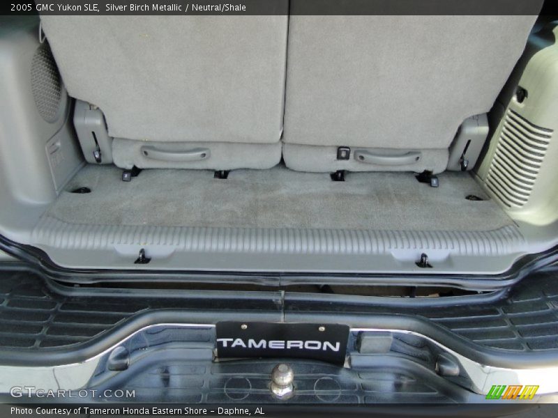 Silver Birch Metallic / Neutral/Shale 2005 GMC Yukon SLE