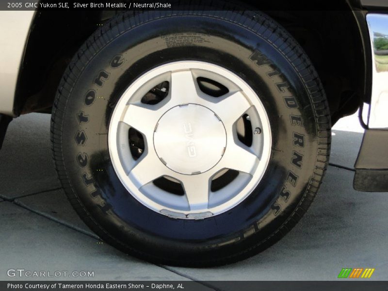 Silver Birch Metallic / Neutral/Shale 2005 GMC Yukon SLE