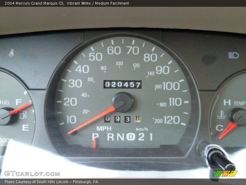 Vibrant White / Medium Parchment 2004 Mercury Grand Marquis GS