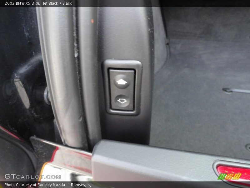 Jet Black / Black 2003 BMW X5 3.0i