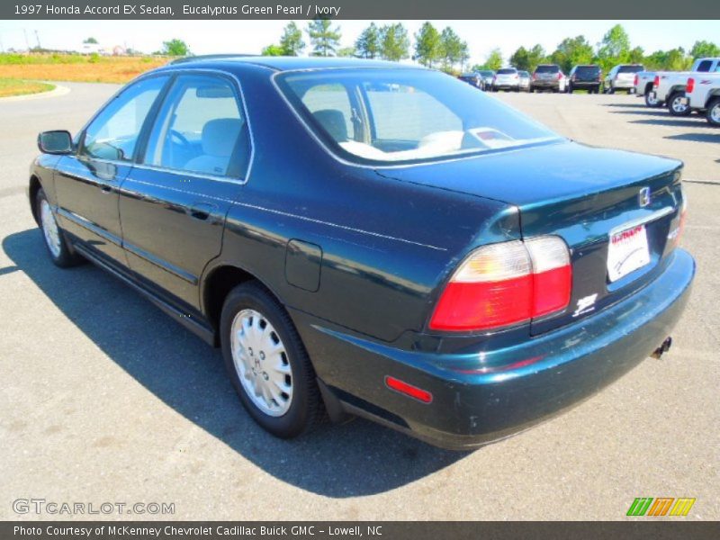 Eucalyptus Green Pearl / Ivory 1997 Honda Accord EX Sedan