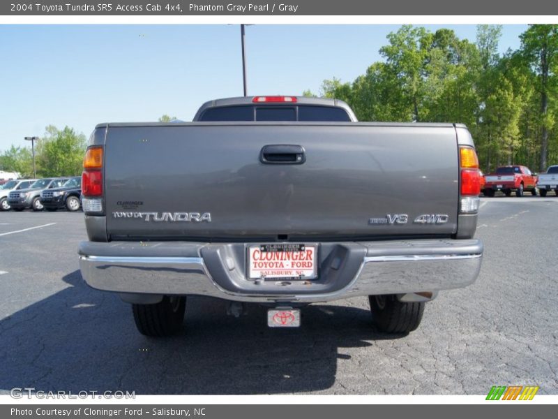 Phantom Gray Pearl / Gray 2004 Toyota Tundra SR5 Access Cab 4x4