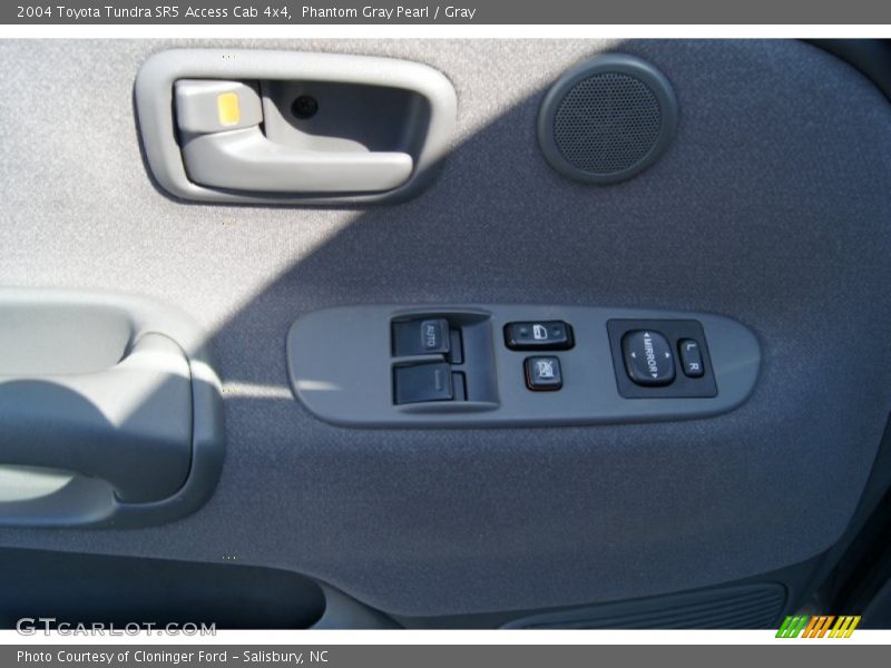 Phantom Gray Pearl / Gray 2004 Toyota Tundra SR5 Access Cab 4x4