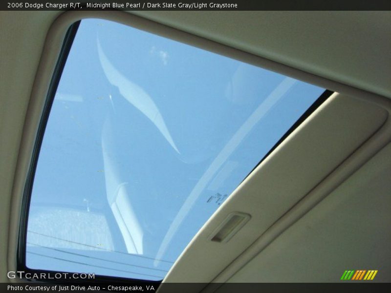Midnight Blue Pearl / Dark Slate Gray/Light Graystone 2006 Dodge Charger R/T
