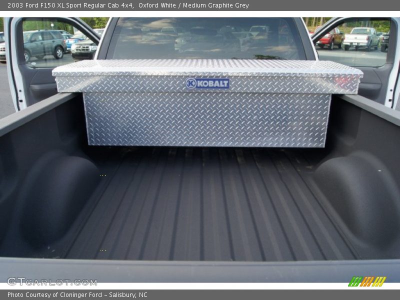 Oxford White / Medium Graphite Grey 2003 Ford F150 XL Sport Regular Cab 4x4