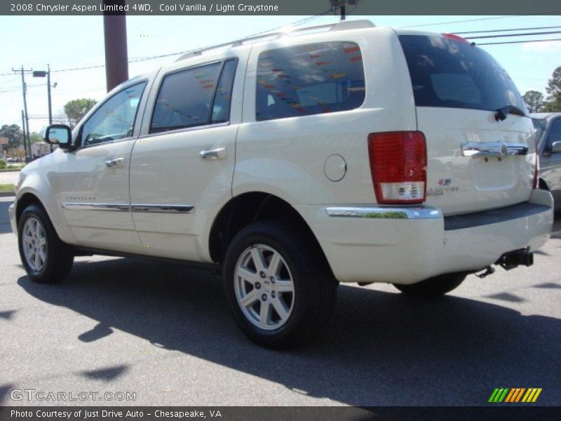 Cool Vanilla / Light Graystone 2008 Chrysler Aspen Limited 4WD
