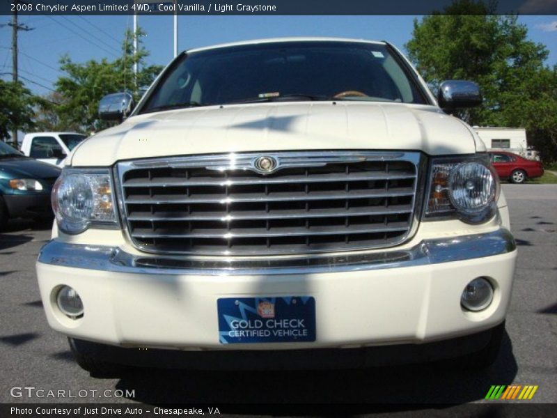 Cool Vanilla / Light Graystone 2008 Chrysler Aspen Limited 4WD