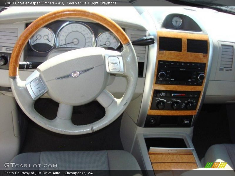 Cool Vanilla / Light Graystone 2008 Chrysler Aspen Limited 4WD