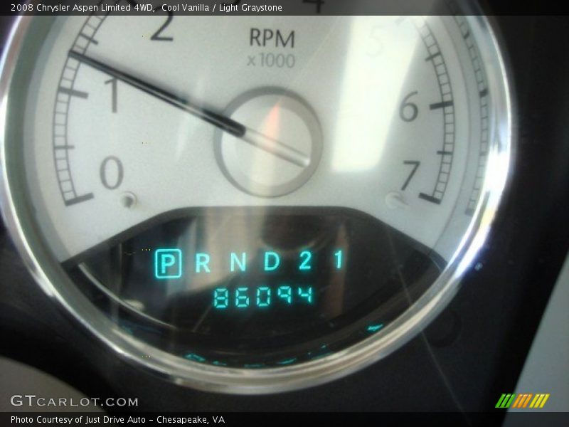 Cool Vanilla / Light Graystone 2008 Chrysler Aspen Limited 4WD